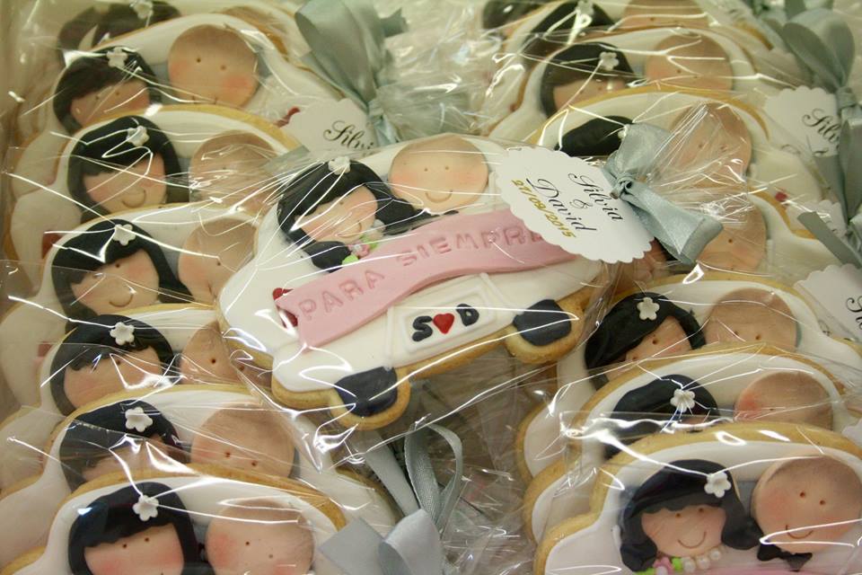 coche-novios-galleta-decorada-boda