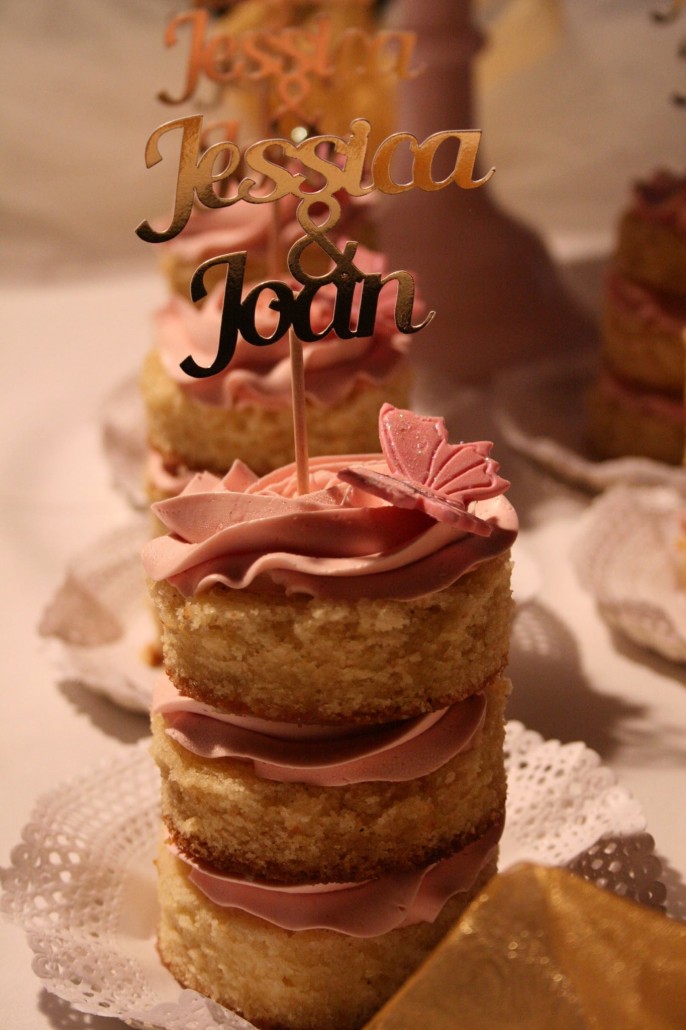 mini-tarta-frambuesa-vainilla-boda-686x1030